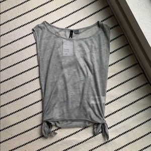 H&M gray top